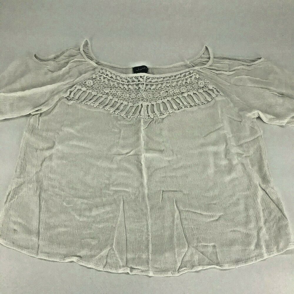 Justify Rayon White Crochet Short Sleeve Blouse Women’s Size Medium
